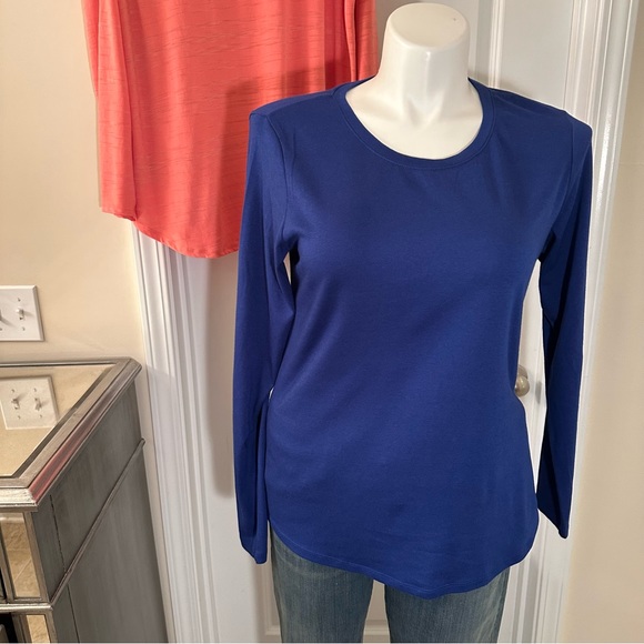 *Set of 2* Eddie Bauer long sleeve tops. Size XL long sleeve tops. - Picture 7 of 11